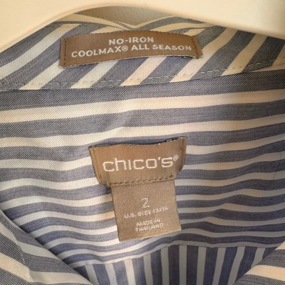 Chico's Blue and White Casual Button Down Shirt Chicos Size 2 - Picture 4 of 4